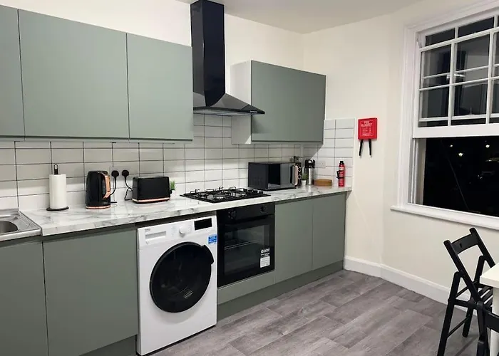 Room 2 • Double Bed In London King\'S Cross